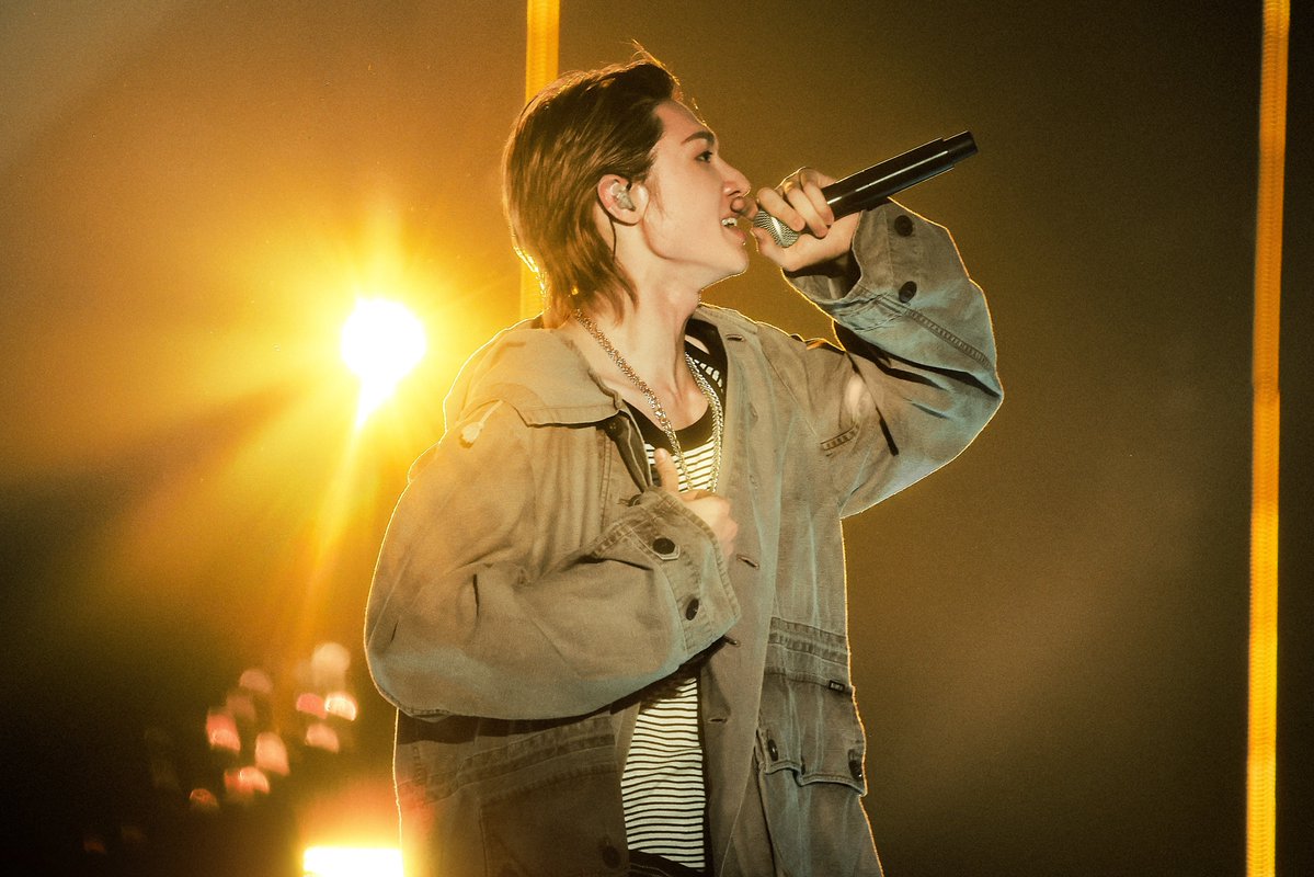 🎸 #REDRED tweet media