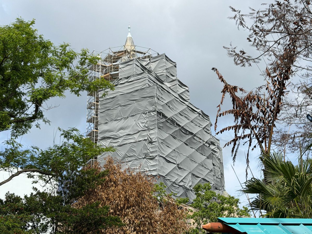 Inside Universal tweet media