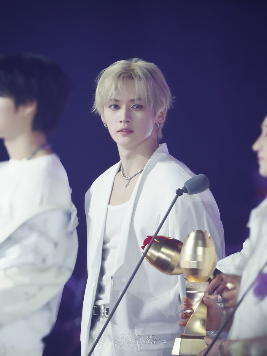 . 🩵 𝘀𝗵𝗮𝗿𝗺𝗶𝗻𝗻𝗶𝗲 ⋆ 𝗱ø 𝗶𝘁 ִ . 🌙 ˚ tweet media