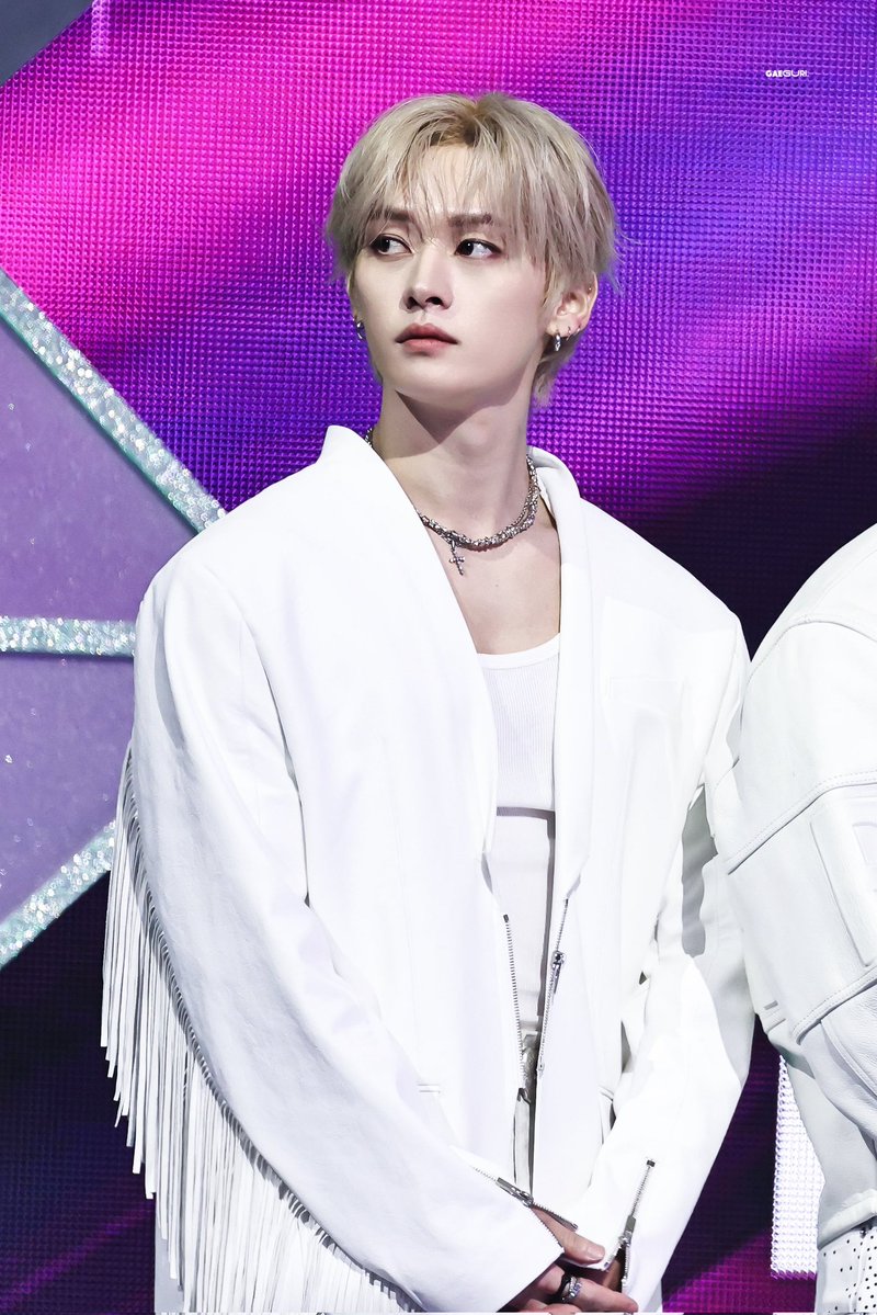 . 🩵 𝘀𝗵𝗮𝗿𝗺𝗶𝗻𝗻𝗶𝗲 ⋆ 𝗱ø 𝗶𝘁 ִ . 🌙 ˚ tweet media