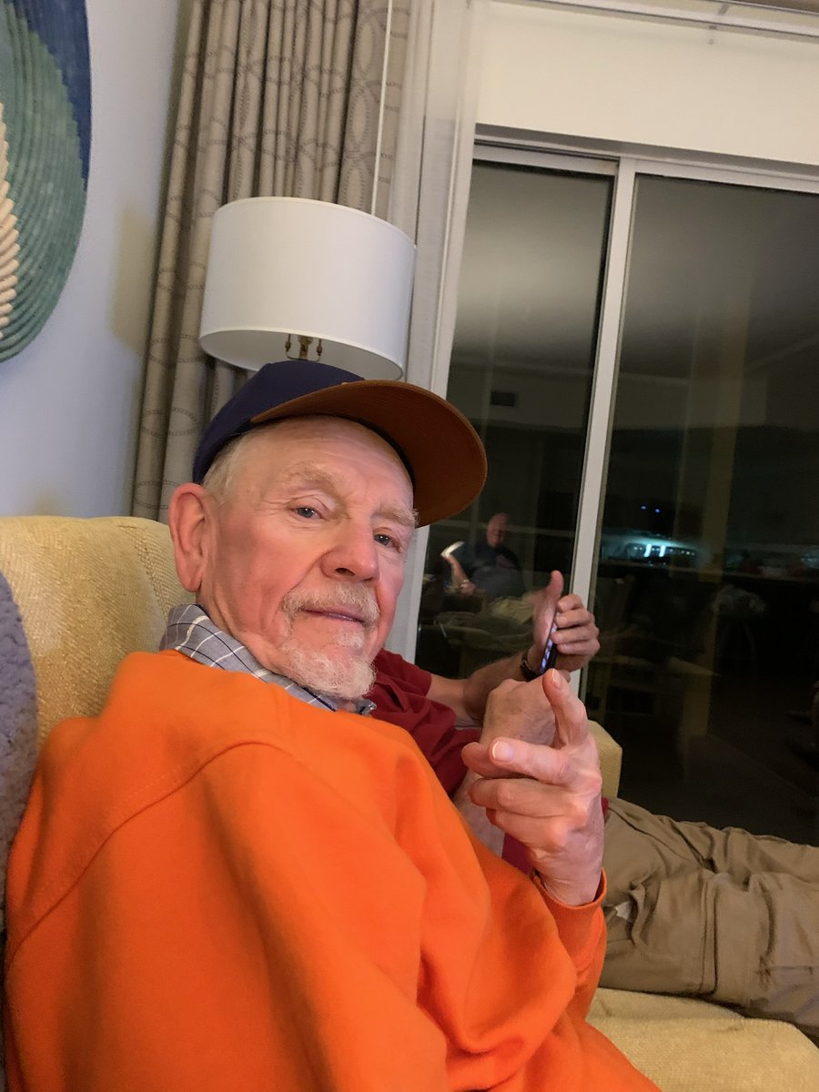 NotJDRobbins tweet media