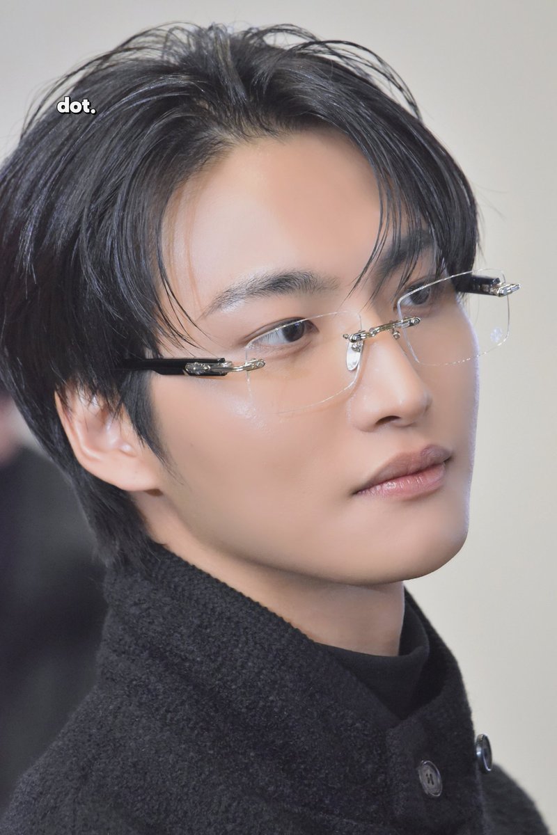 𝗱𝗼𝘁. tweet media