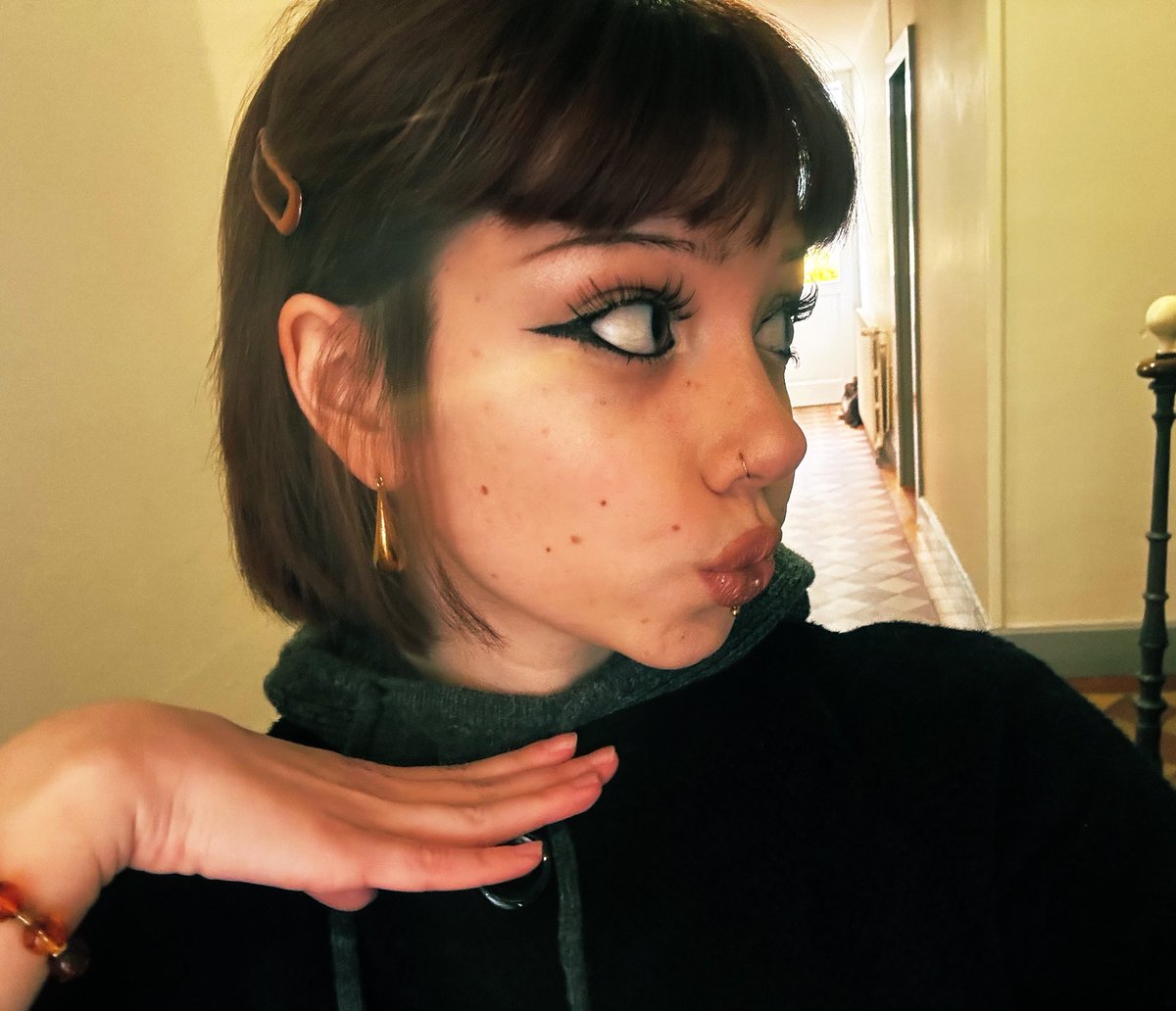 isaure ཐི༏ཋྀ󠀮 tweet media