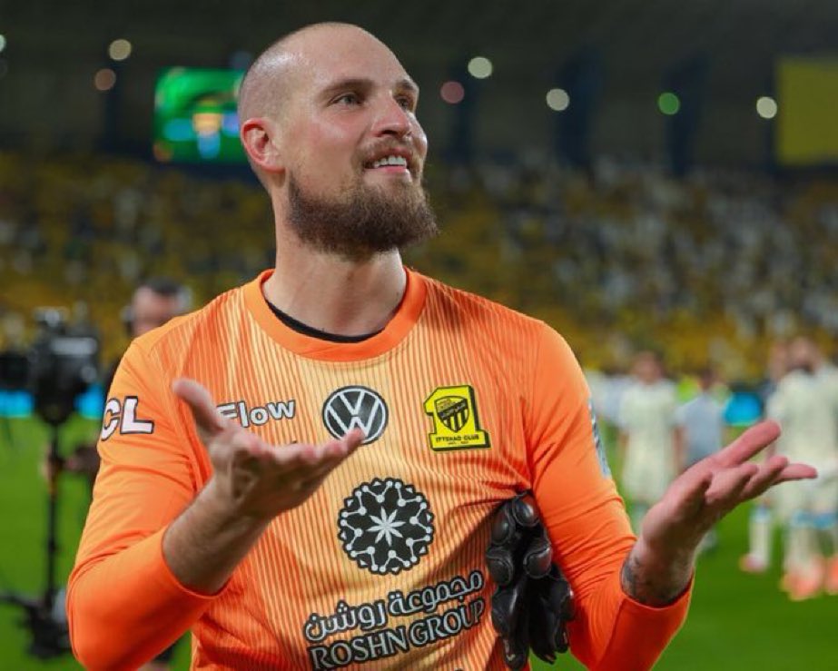 مُـله‍ِـم tweet media