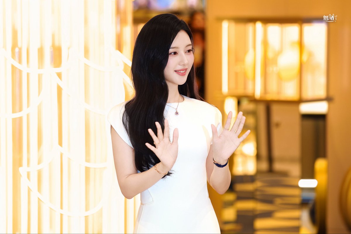 wangxi_1019's tweet photo. 𝐇𝐚𝐩𝐩𝐲 𝐀𝐩𝐫𝐢𝐥 𝐅𝐨𝐨𝐥'𝐬 𝐃𝐚𝐲

#김지원 #KIMJIWON 
#キムジウォン https://t.co/1D28iBBTmL