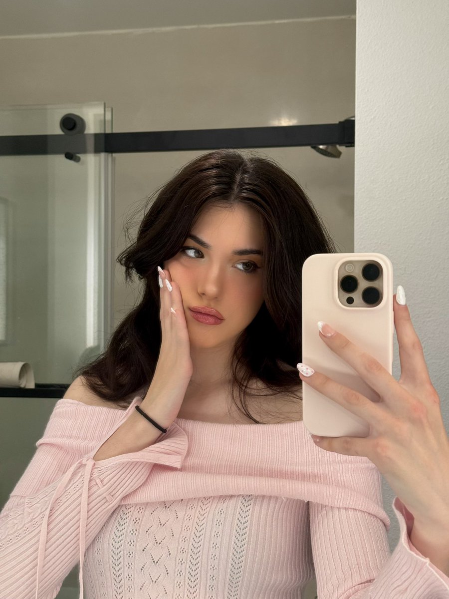 jelloannaa tweet media