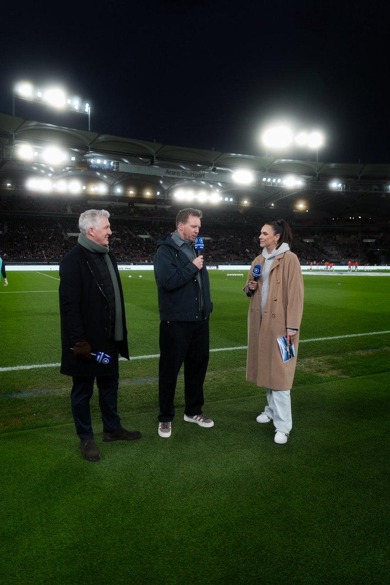 Bastian Schweinsteiger tweet media