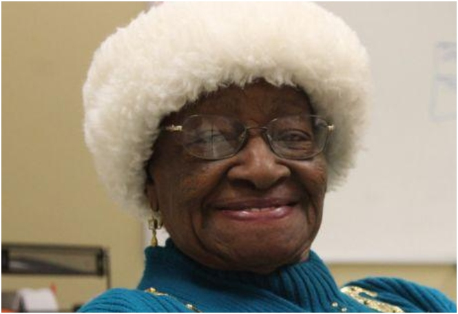 shinemycrown's tweet image. ‘It’s Never Too Late’: 90-Year-Old Helen Woodyard Pursues GED, Inspires Lifelong Learning Movement shinemycrown.com/its-never-too-… #NeverTooLate #LifelongLearning #Inspiration #EducationForAll #ChaseYourDreams