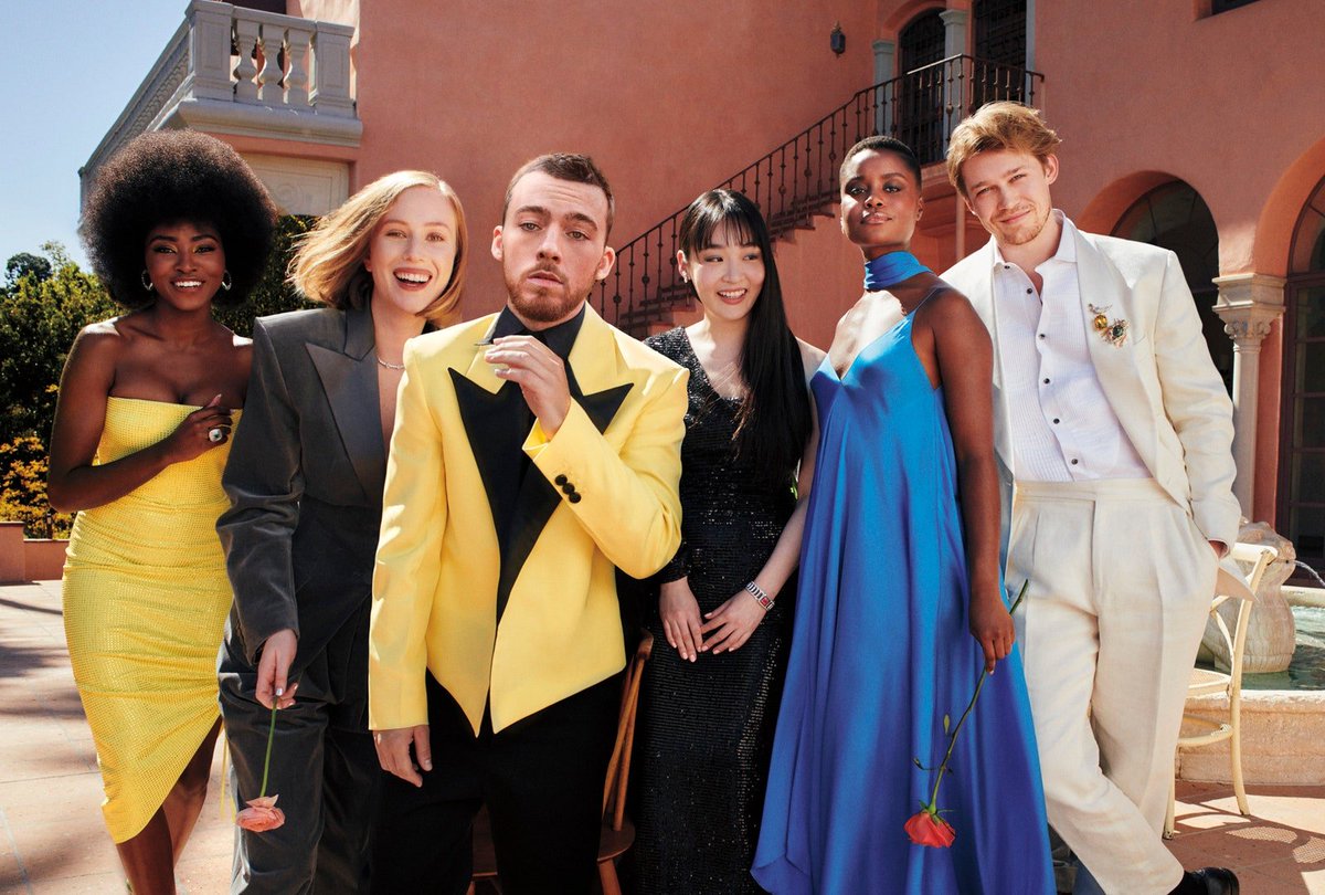 Joe Alwyn Styled 🌊🪶 tweet media