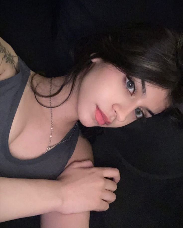 مشاهير فيك🐽 tweet media