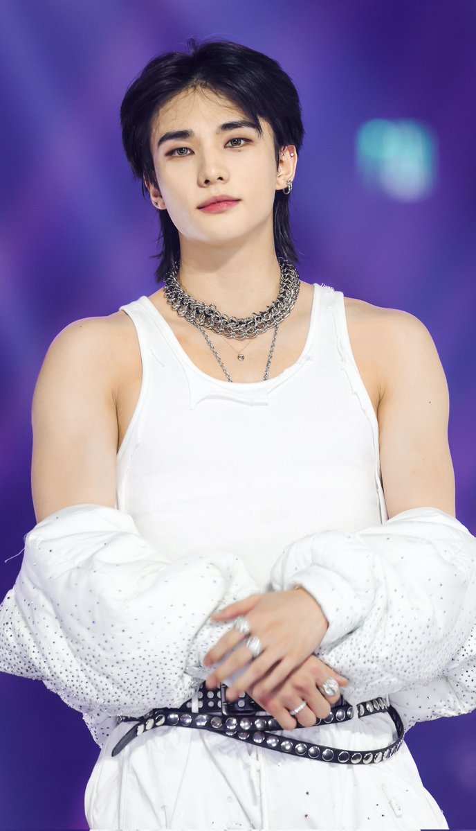 𝑫𝐚𝐰𝐧. tweet media