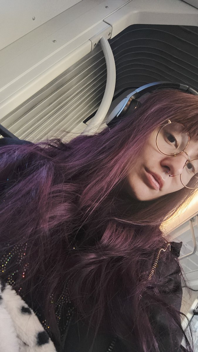 𝕷𝖎𝖙𝖙𝖑𝖊 𝕽𝖊𝖉 𝕮𝖔𝖗𝖛𝖊𝖙𝖙𝖊 tweet media