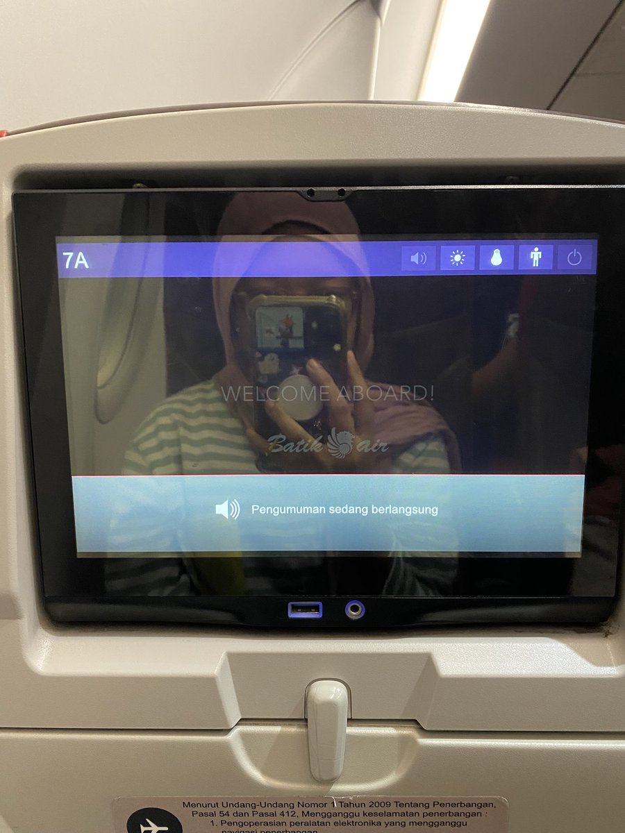 Nielsha🐈🧃🙂‍↕️ tweet media