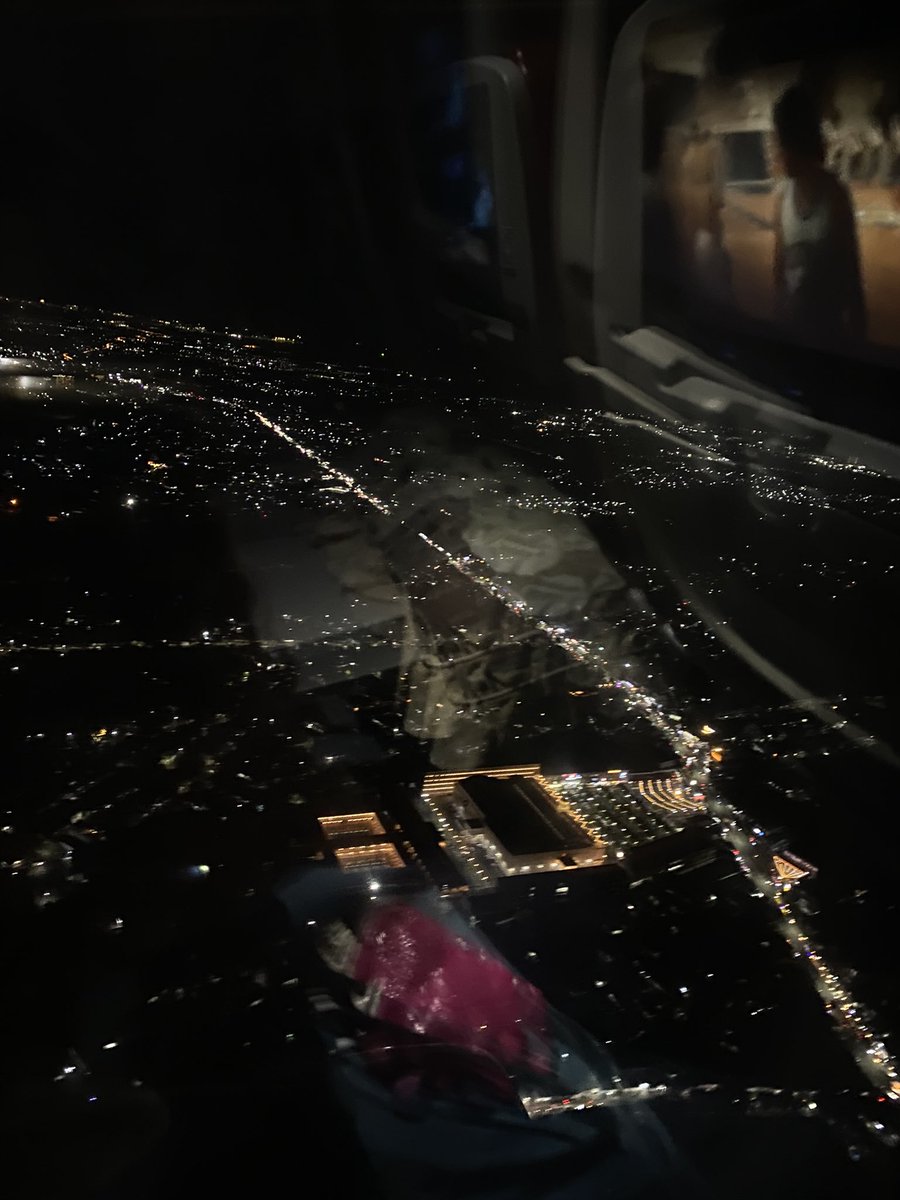 Nielsha🐈🧃🙂‍↕️ tweet media