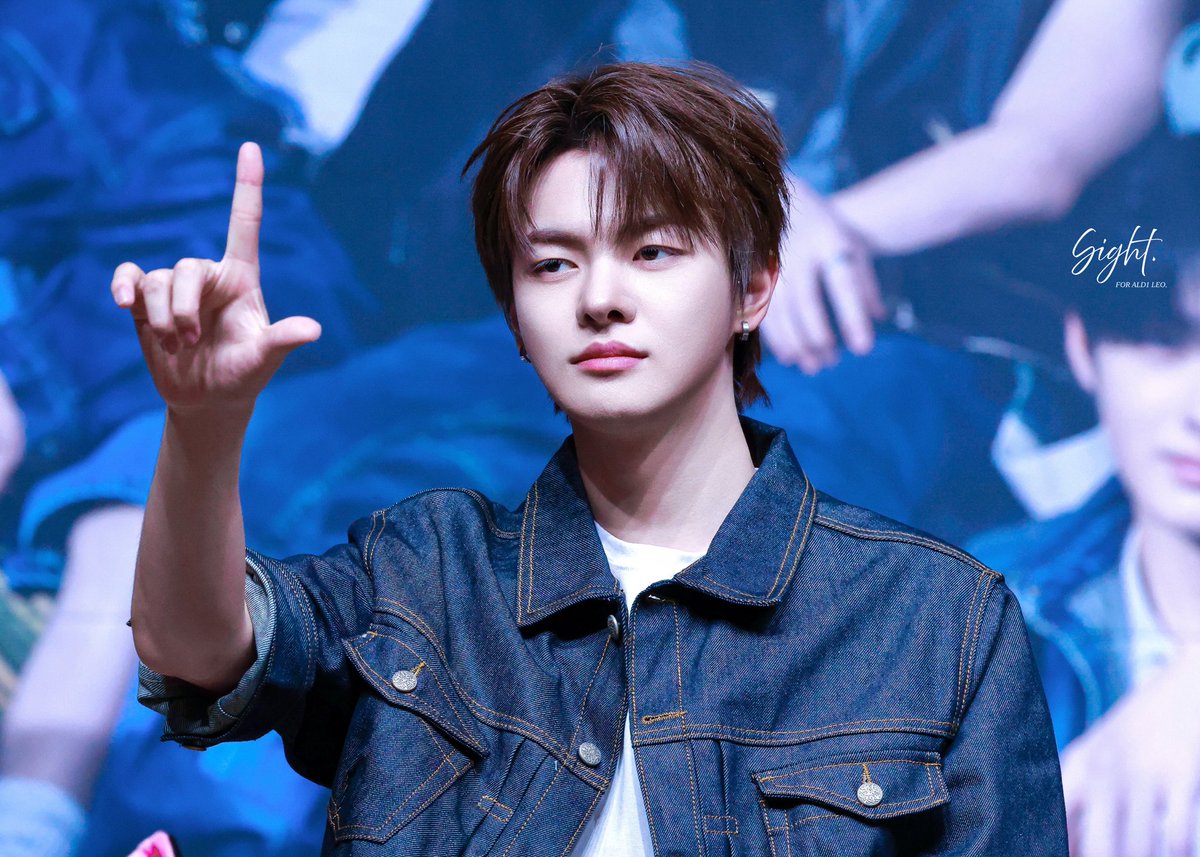 𝑺𝒊𝒈𝒉𝒕. tweet media