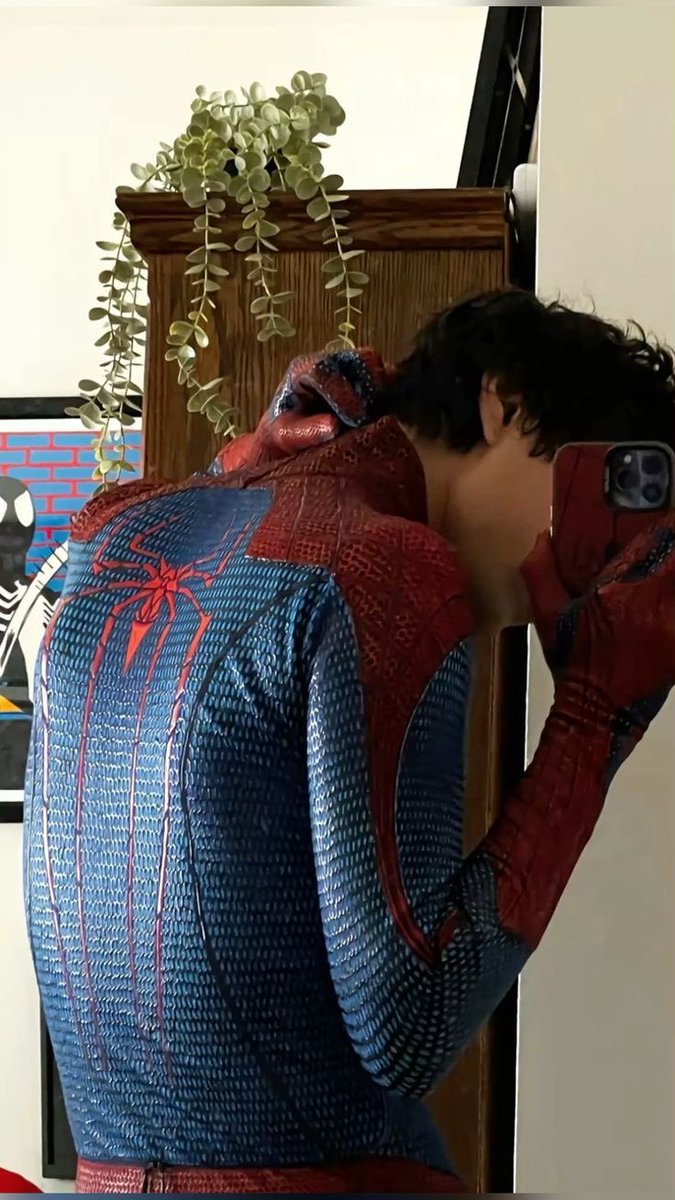 2ho archive tweet media