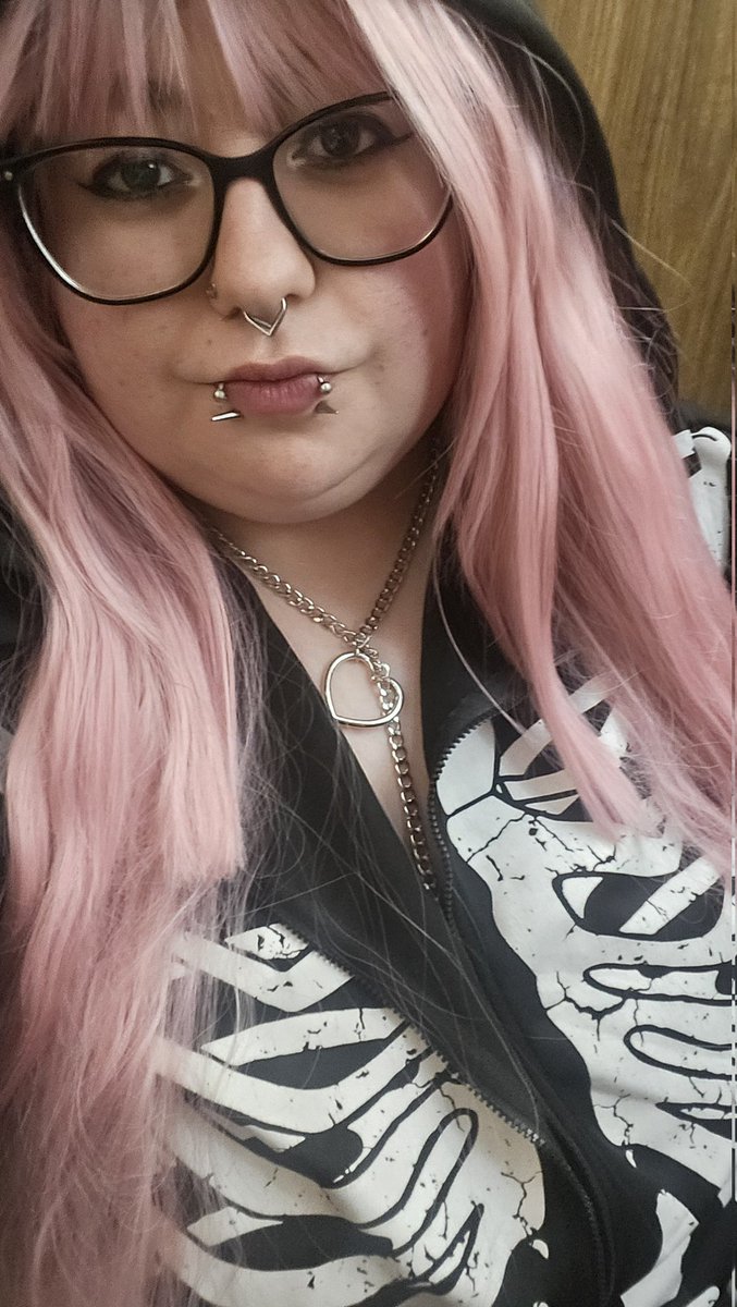 Clawdia 𒌐 💜 tweet media