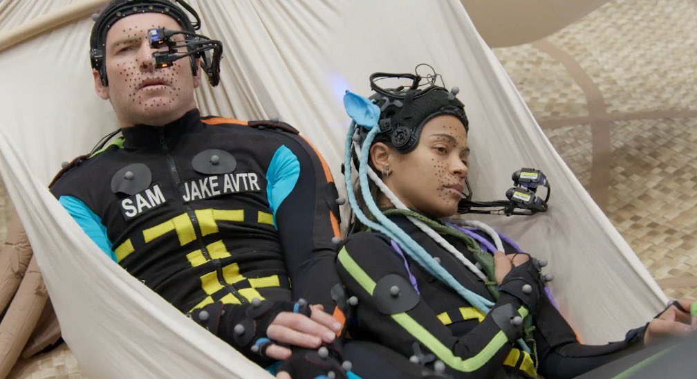 neytirisgroove's tweet photo. jeytiri getting woken up by 7yr lo’ak at the end of their hammock telling them he just threw up everywhere https://t.co/dSjNxuJyN4