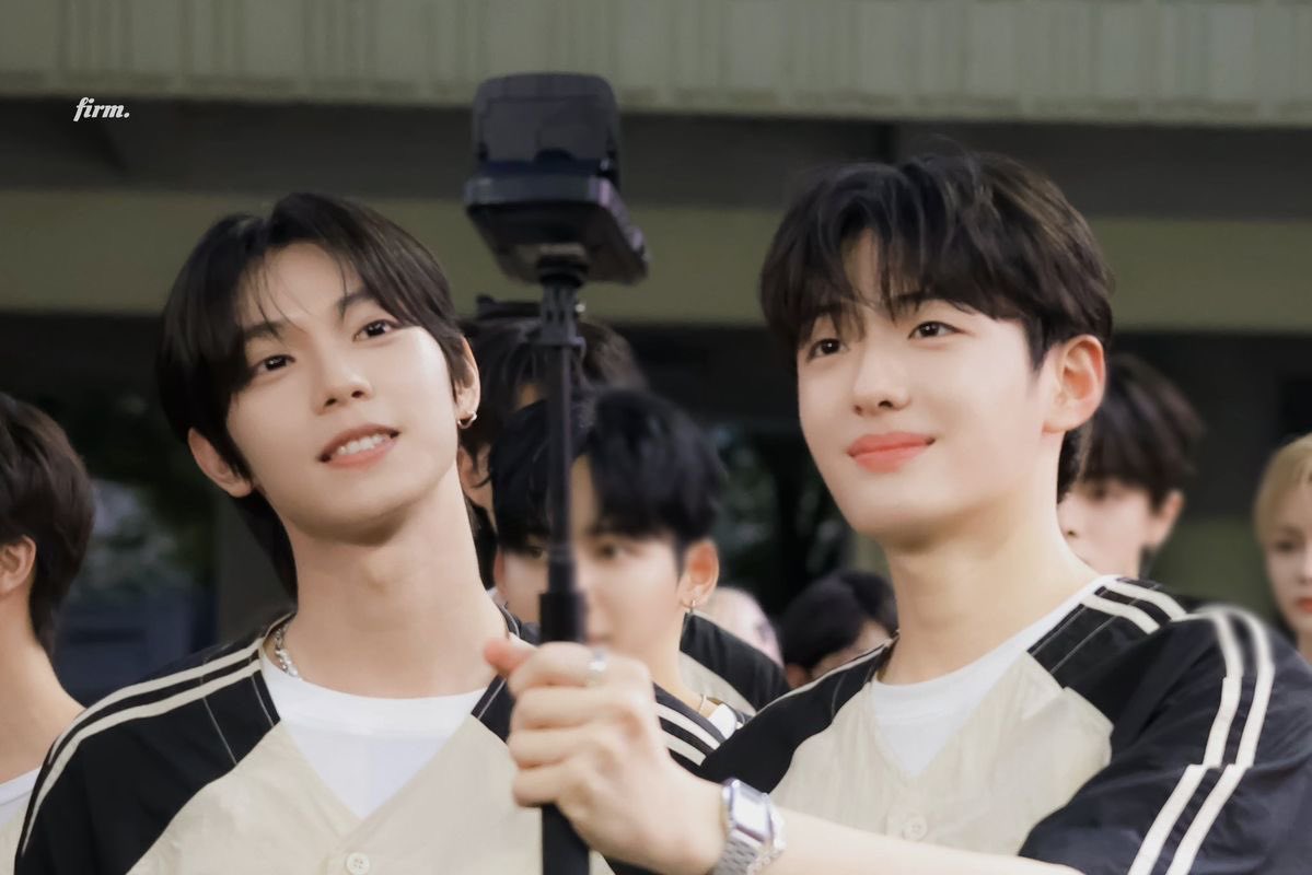 slow 루 tweet media