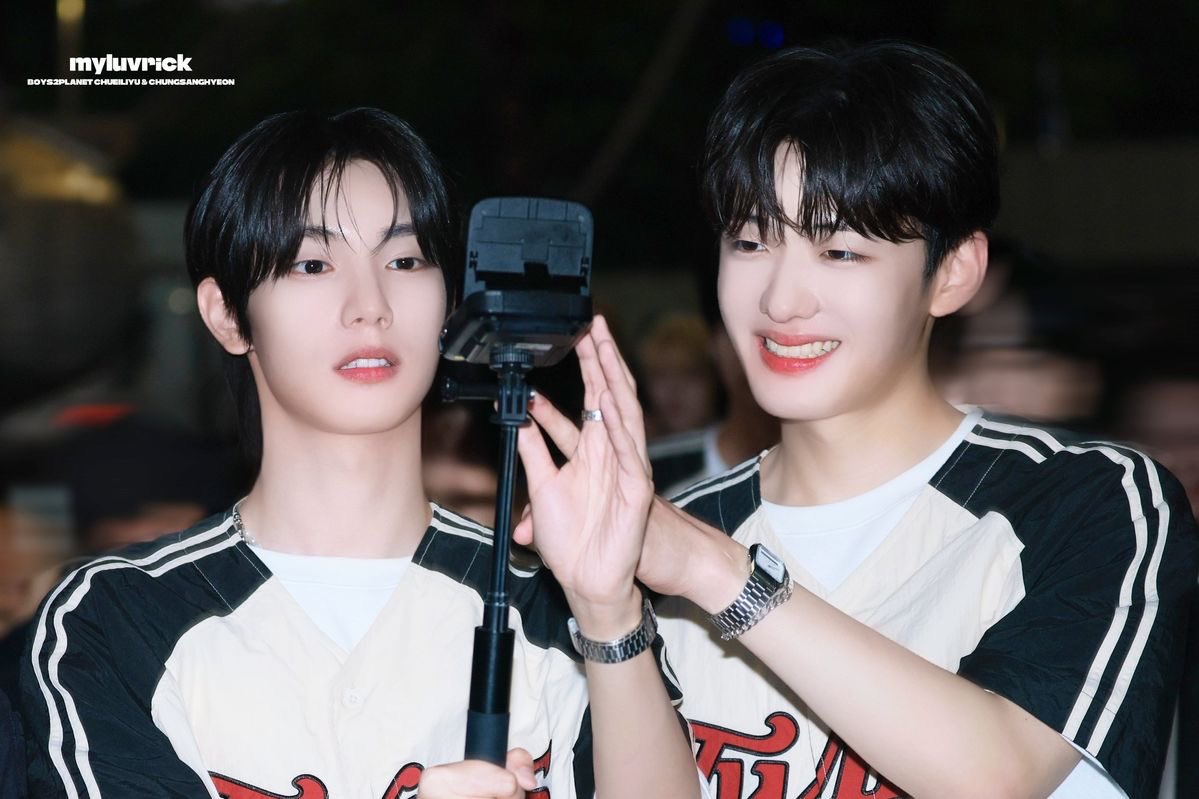 slow 루 tweet media