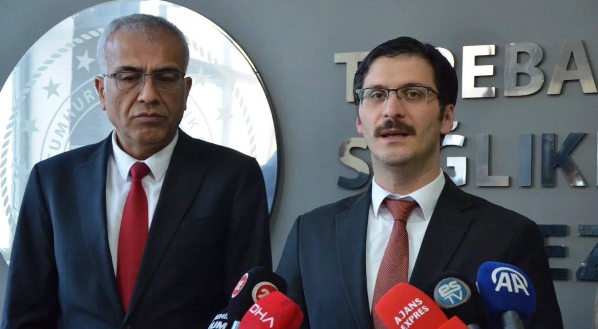 cagingazetesitr's tweet photo. Sağlık Bakanı Prof. Dr. Kemal Memişoğlu’nun imzasıyla gerçekleştirilen atama kapsamında; Sağlığın Geliştirilmesi Genel Müdürü Doç. Dr. Muhammed Atak ile Kamu Hastaneleri Genel Müdürü Dr. Hakan Usta görevden alınırken, kritik göreve deneyimli isim Demirkol getirildi.
https://t.co/TGbGaTbGFH
