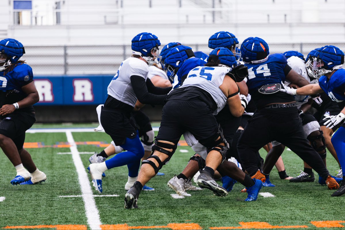 HCU Football tweet media