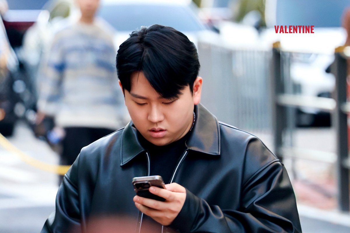 𝘝𝘢𝘭𝘦𝘯𝘵𝘪𝘯𝘦 tweet media