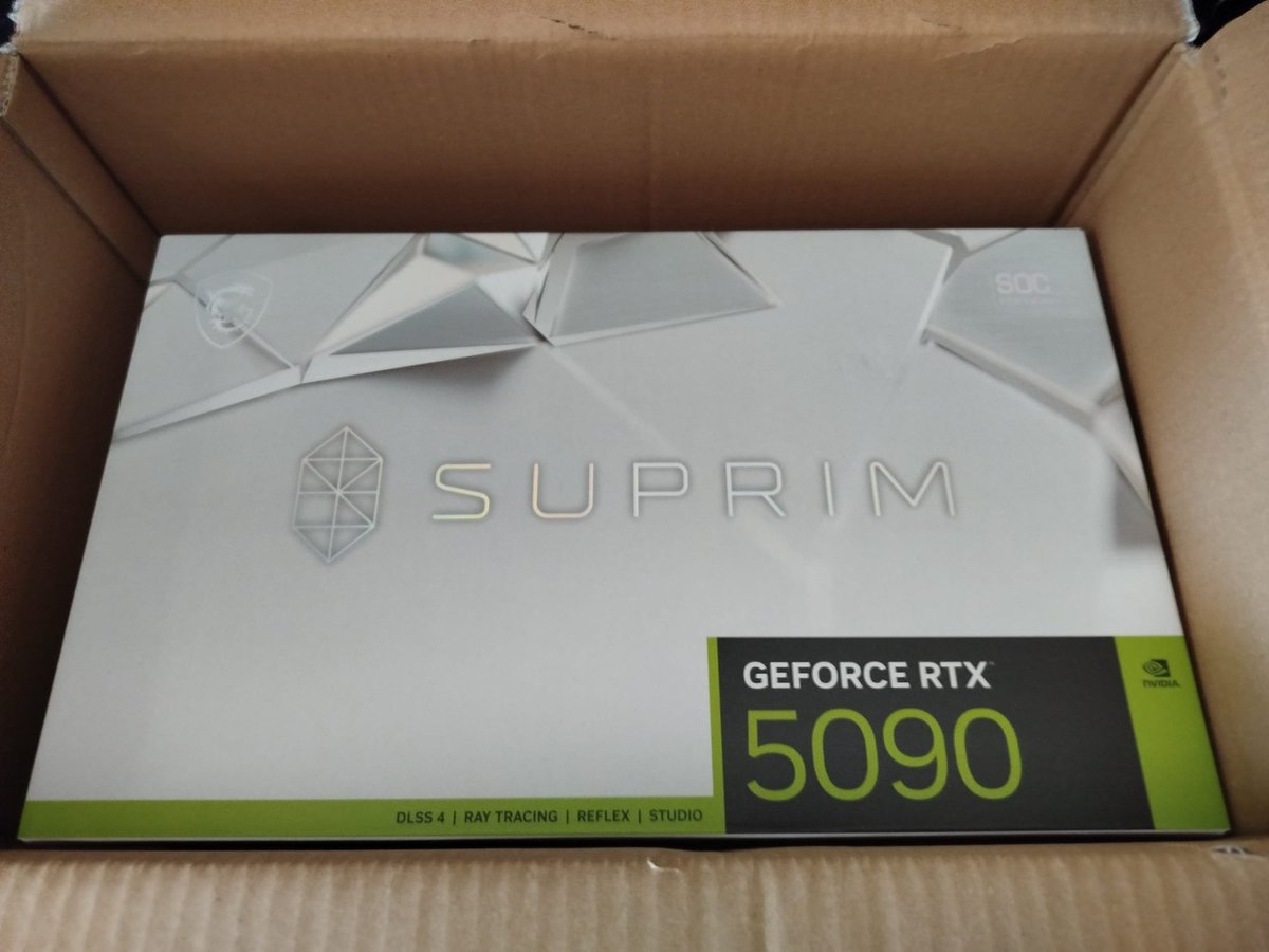 Im_Riven_Bot's tweet photo. @MSI_ES Os amo, ya tengo mi 5090 ❤️ Siempre Team dragoncito🐲1060 6 GB > 3070 TI > 5090✊ https://t.co/QRBBV4WGIJ