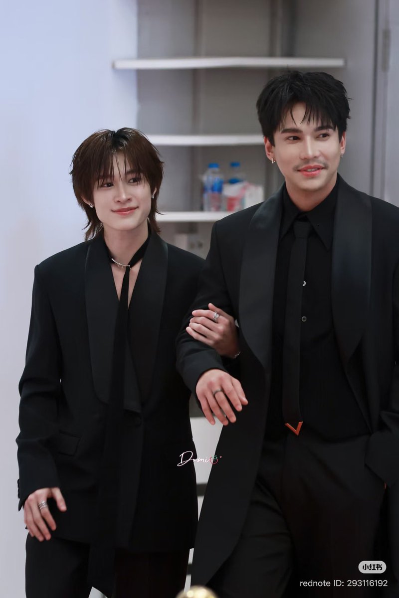 raein 🦦 tweet media