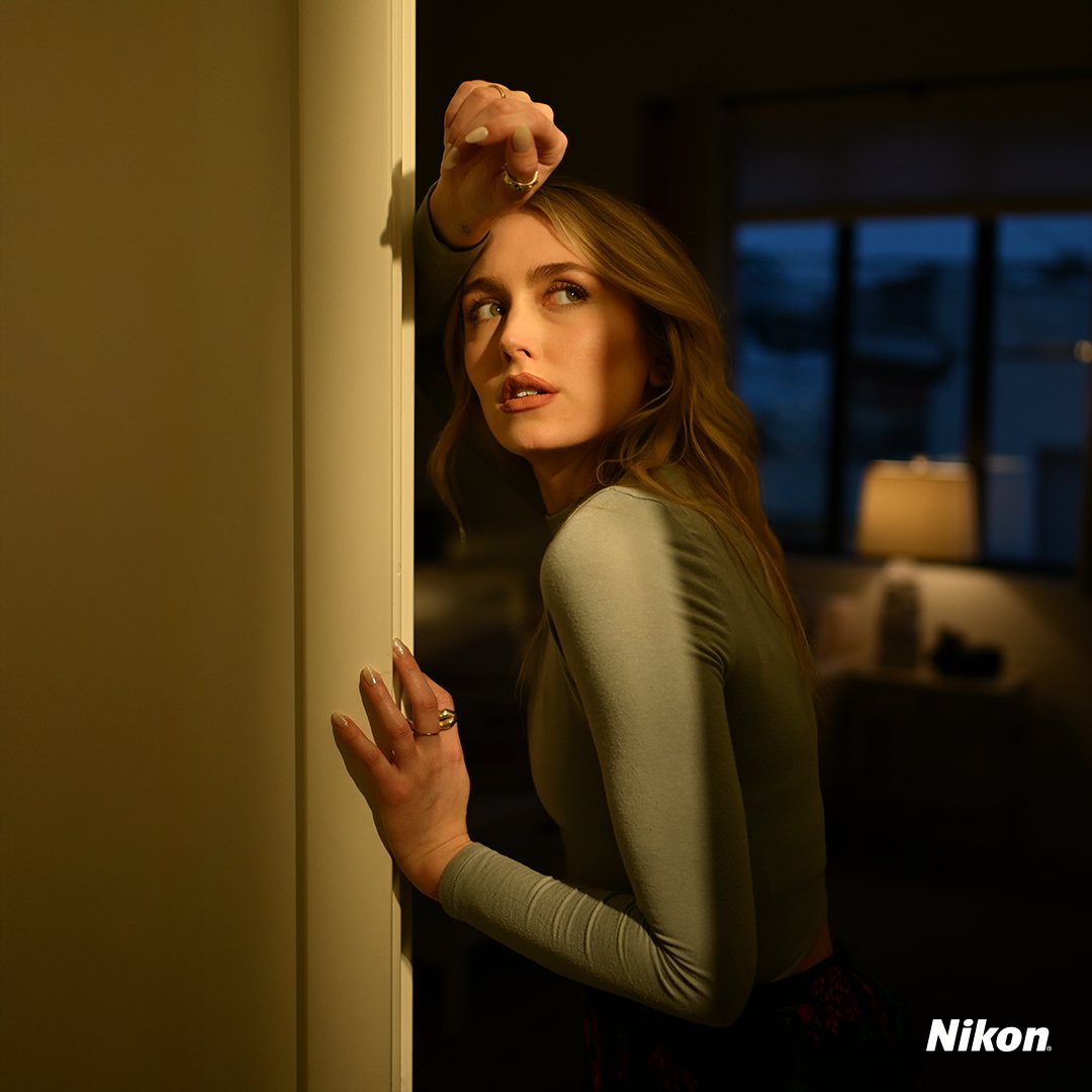 NikonMX's tweet image. La luz cambia en cada escena. Gracias al rendimiento en condiciones de poca luz y la versatilidad híbrida de la Nikon Z 6III, puedes crear retratos y escenas cotidianas con gran detalle.

#NikonMx #Z6III