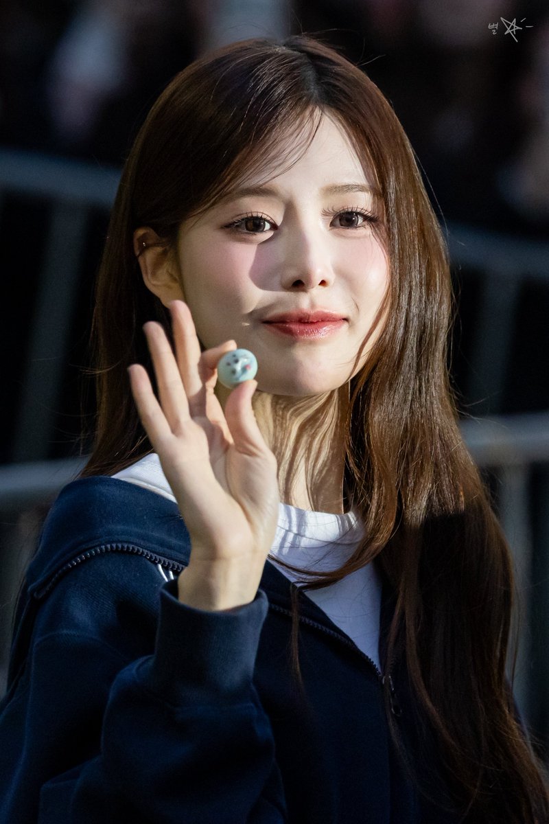 ๋ณ-๐๐๐๐๐- tweet media