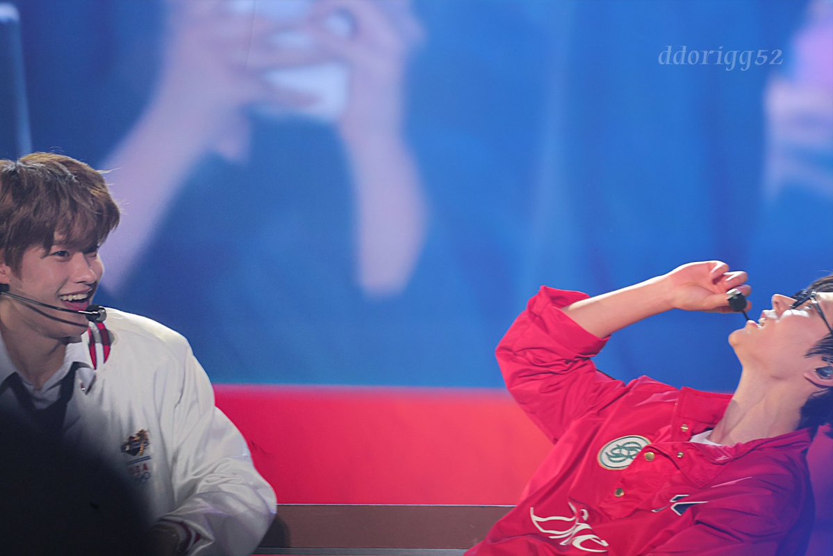 slow시소ଳ tweet media