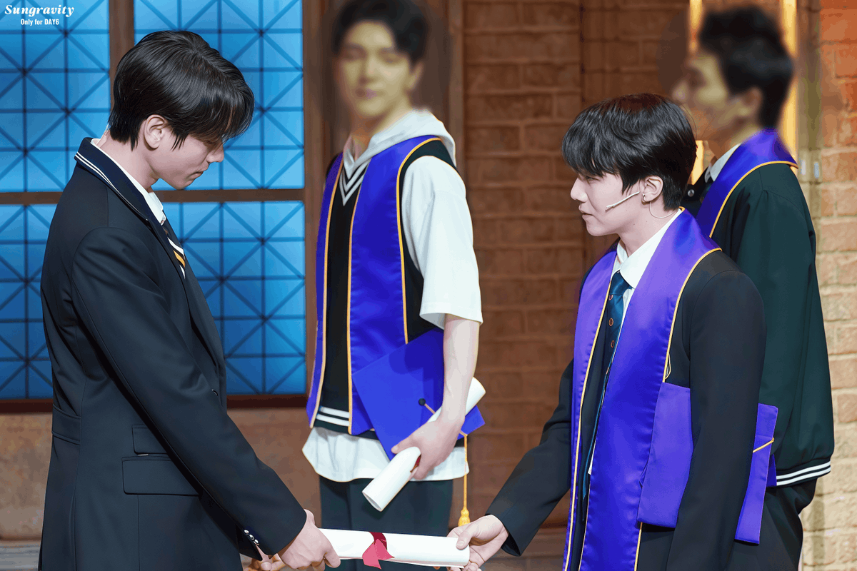 Sungravity_0907's tweet photo. 250730 베어 더 뮤직컬 커튼콜
피터 役 조진호 배우님
제이슨 役 윤승우 배우님
#만우절 #AprilFoolsDay
#조진호 #진호 #윤승우
#Jinho #ChoJinho #YoonSeungWoo
#베어더뮤직컬 #barethemusical https://t.co/SvY4EZBnbQ