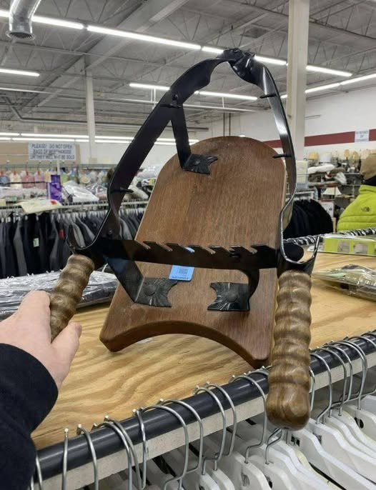 The Rubber Chicken🇨🇦 tweet media