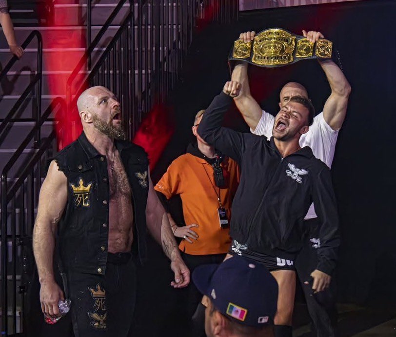 Blood laced breath. ╱ Not @JonMoxley tweet media