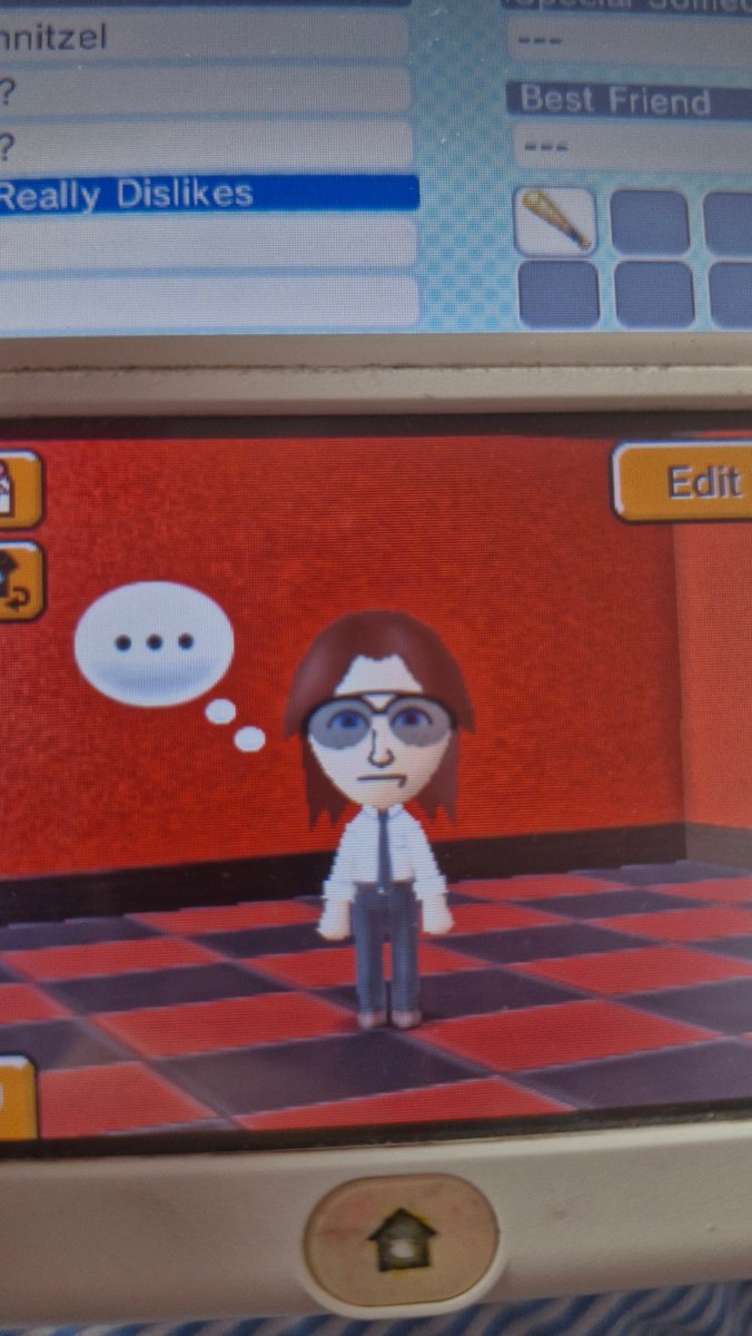 tom/bumble tweet media