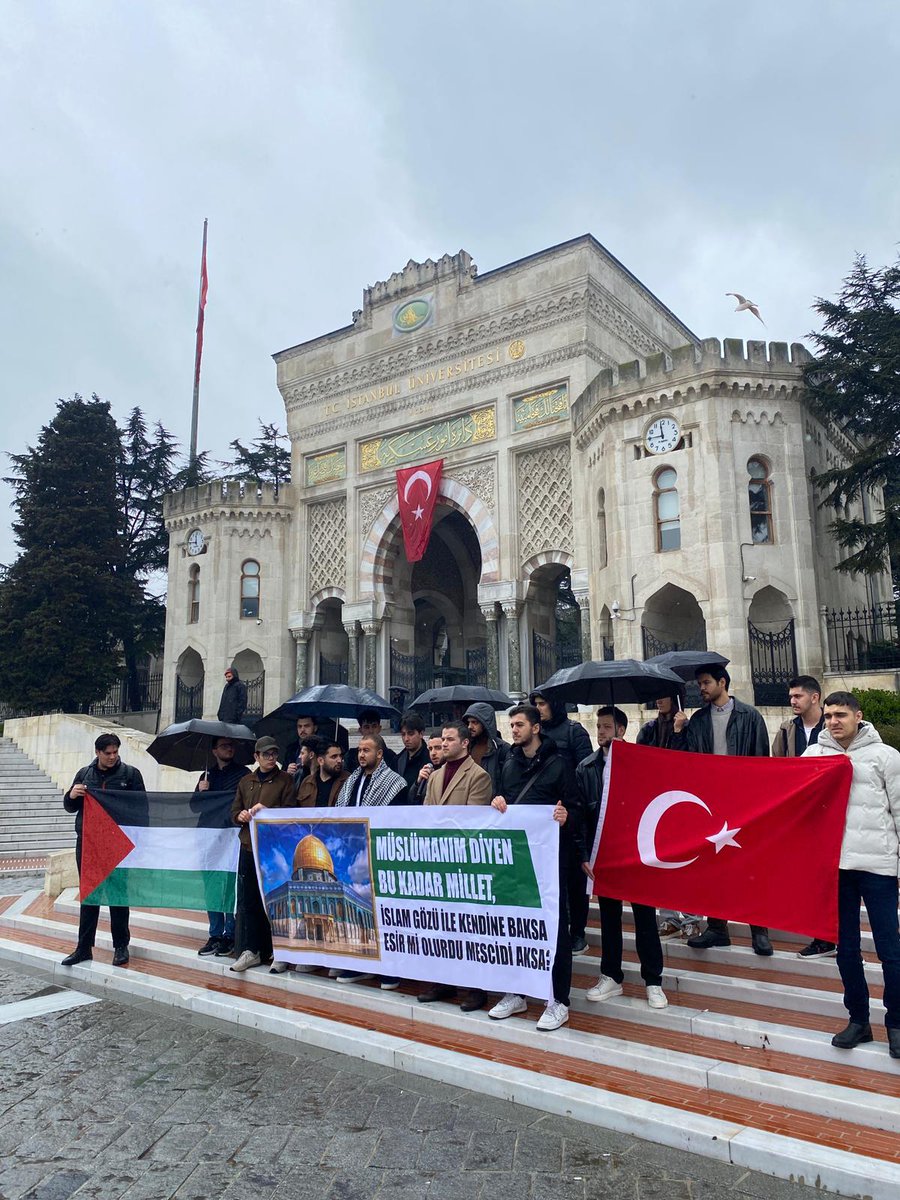 Beyazıt Teşkilatı olarak İŞGALCİ TERÖR DEVLETİ israil tarafından Mescid-i Aksa’nın 31 gündür kapalı tutulmasına karşı basın açıklamamızı gerçekleştirdik.