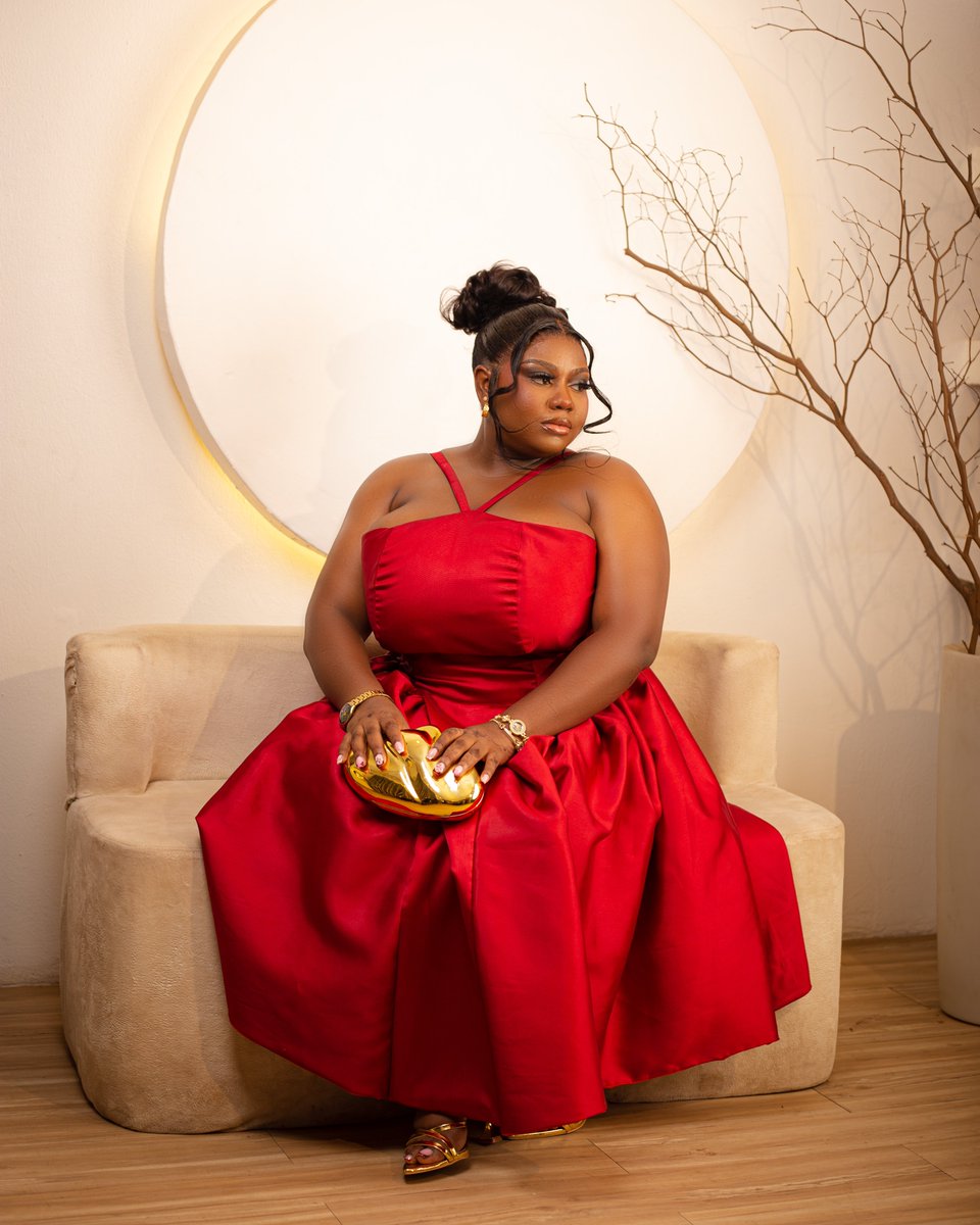 𝐭𝐫𝐚𝐯𝐢𝐬.𝐱𝐲𝐳 tweet media