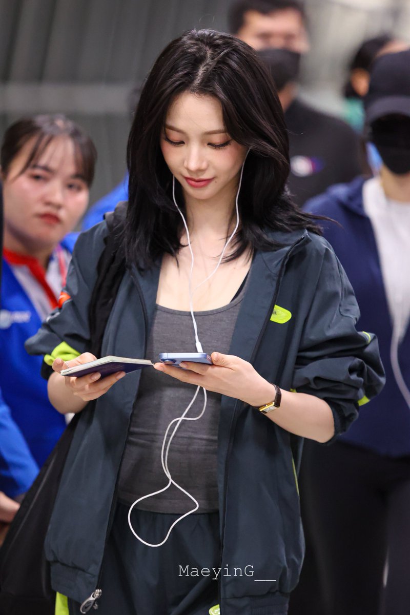 ♡ ᴍᴀᴇʏɪɴɢ ૮₍ ◜◡◝ ₎ა ♡ tweet media