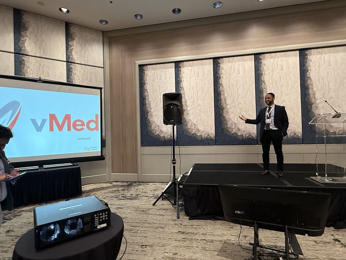 MayoClinicGIHep's tweet image. Last week, Dr. Ahmed Elnaiem delivered a distinguished presentation at the vMed Conference hosted by Cedars‑Sinai. We extend our sincere congratulations to him on being awarded 1st place for his poster presentation. #vMed #CedarsSinai #MedicalInnovation #DigitalHealth