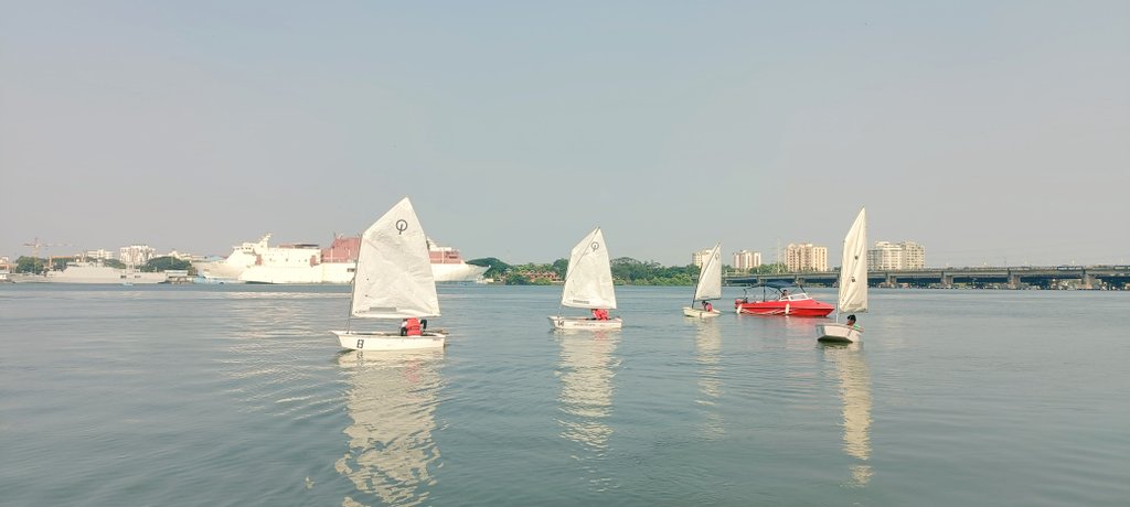 IN_HQSNC's tweet image. #TuesdayTraining 

One journey-Learning, growing, and riding the waves with confidence. 
The horizon is just the beginning. 🌊⛵

#Sailing Coaching Camp at Indian Naval Watermanship Training Centre,#Kochi concluded on a high note on #30Mar 26, celebrating skill, resilience and