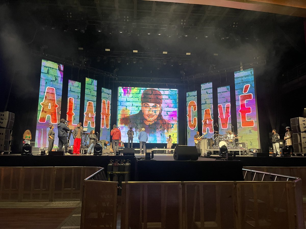 abdiaslaguerre's tweet image. &amp;lt;Before and After &amp;gt; Give us a blank Canvas and let us tell a story ✍️📝 #Artistic #Creative #Director #StoryTeller