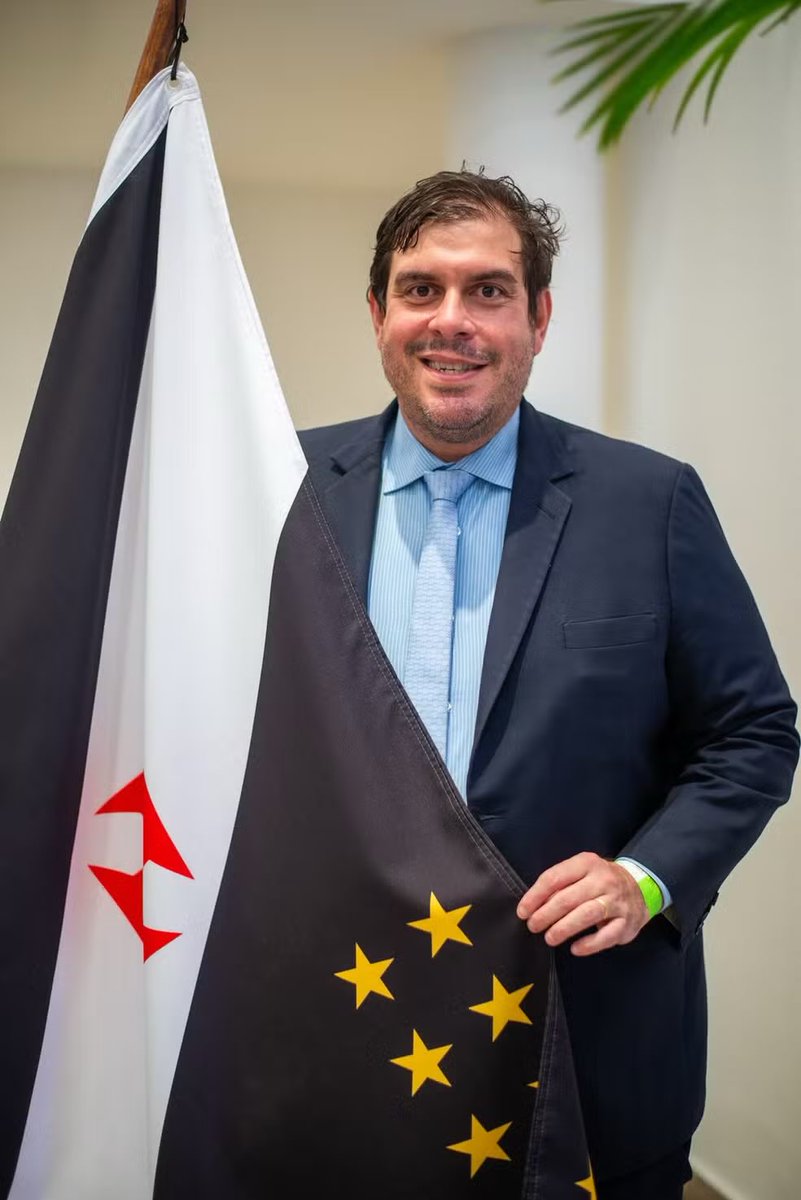 LucasCRVG tweet media