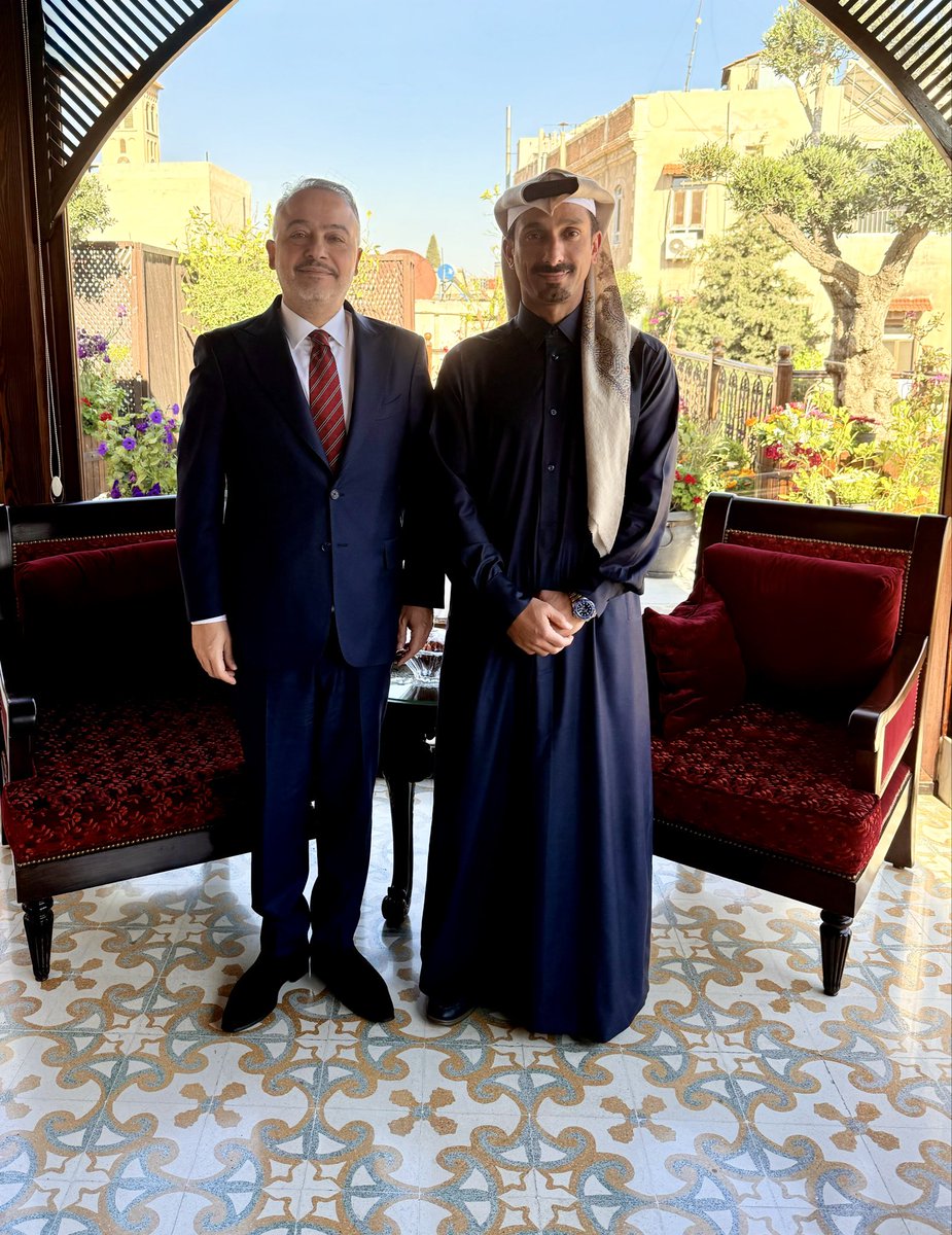 Şam Büyükelçisi 
Sayın Dr Nuh Yılmaz

Katar’ın Şam Büyükelçisi
Abdullah El Mahmud
El Şerif’i ziyaret etti

Görüşmede,mevcut
bölgesel gelişmeler
Suriye’nin refah ve
istikrarının artırılması
için olası işbirliği
imkanları ele alındı.
<a href="/nuhyilmaz/">Nuh Yılmaz</a>