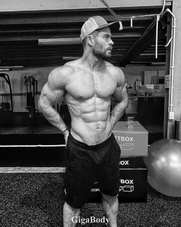 ᅠ ᅠ ᅠᅠ ᅠ ꧁༺ƬʜØŘ༻꧂ tweet media