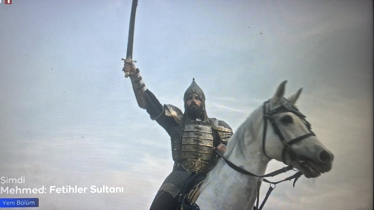 #MehmedFetihlerSultanı 
#SerkanÇayoğlu 
Destur Girls for SerkanÇayoğlu