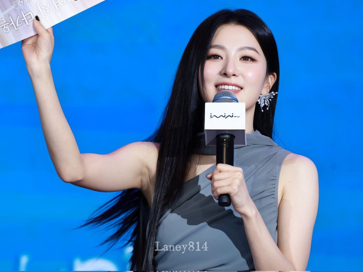 Laney814 tweet media