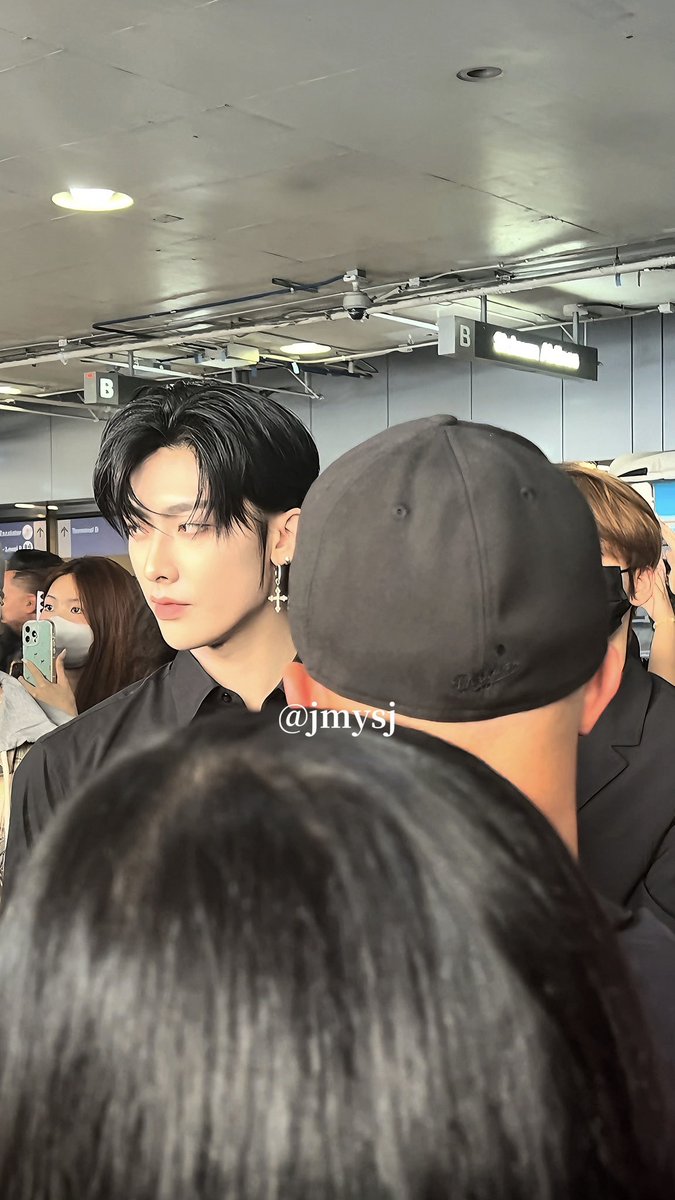 Jasmine_R tweet media