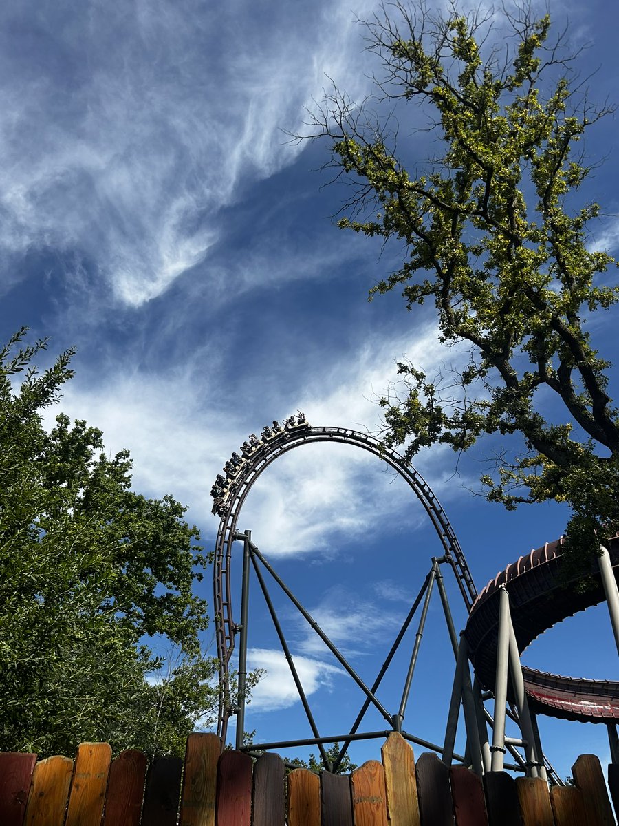 beyond_thegate_'s tweet photo. Between poor park cleanliness, strange operational choices, and awful food, we left the park pretty unsatisfied. 

On the plus side, they have a handful of great coasters and an excellent stunt show, and all staff were very friendly.

What do you think of Parc Asterix? https://t.co/00KQvLUtkO