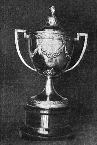 #Efemèride
1/4/1912: El #FCB guanya la seva segona Copa del Rei amb un 2 - 0 a la ja extingida Real Sociedad Gimnasia Española de Madrid.